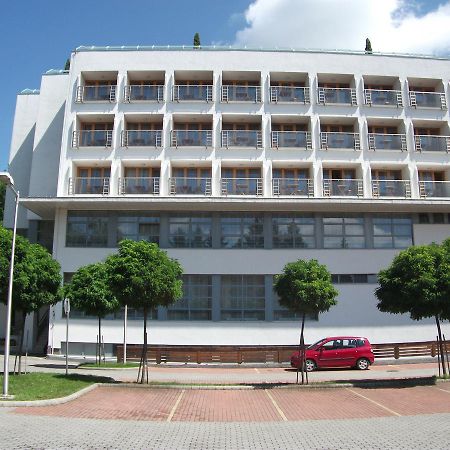 Debreceni Postas Udulo酒店 外观 照片