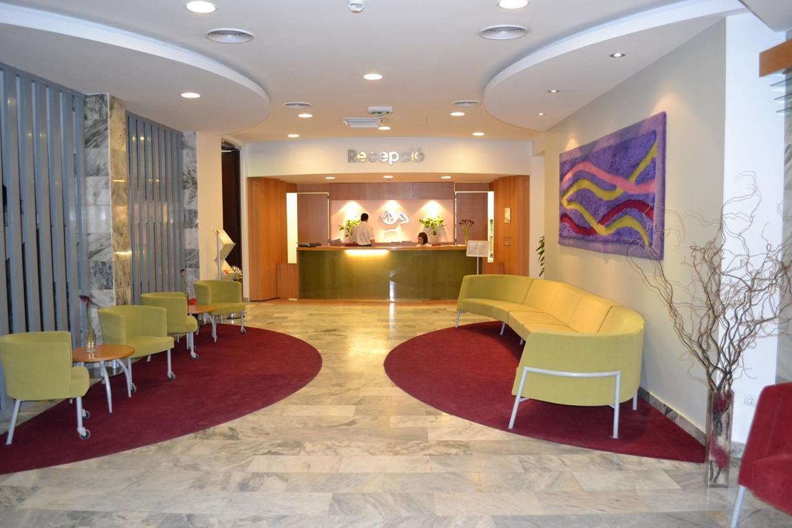Debreceni Postas Udulo酒店 外观 照片