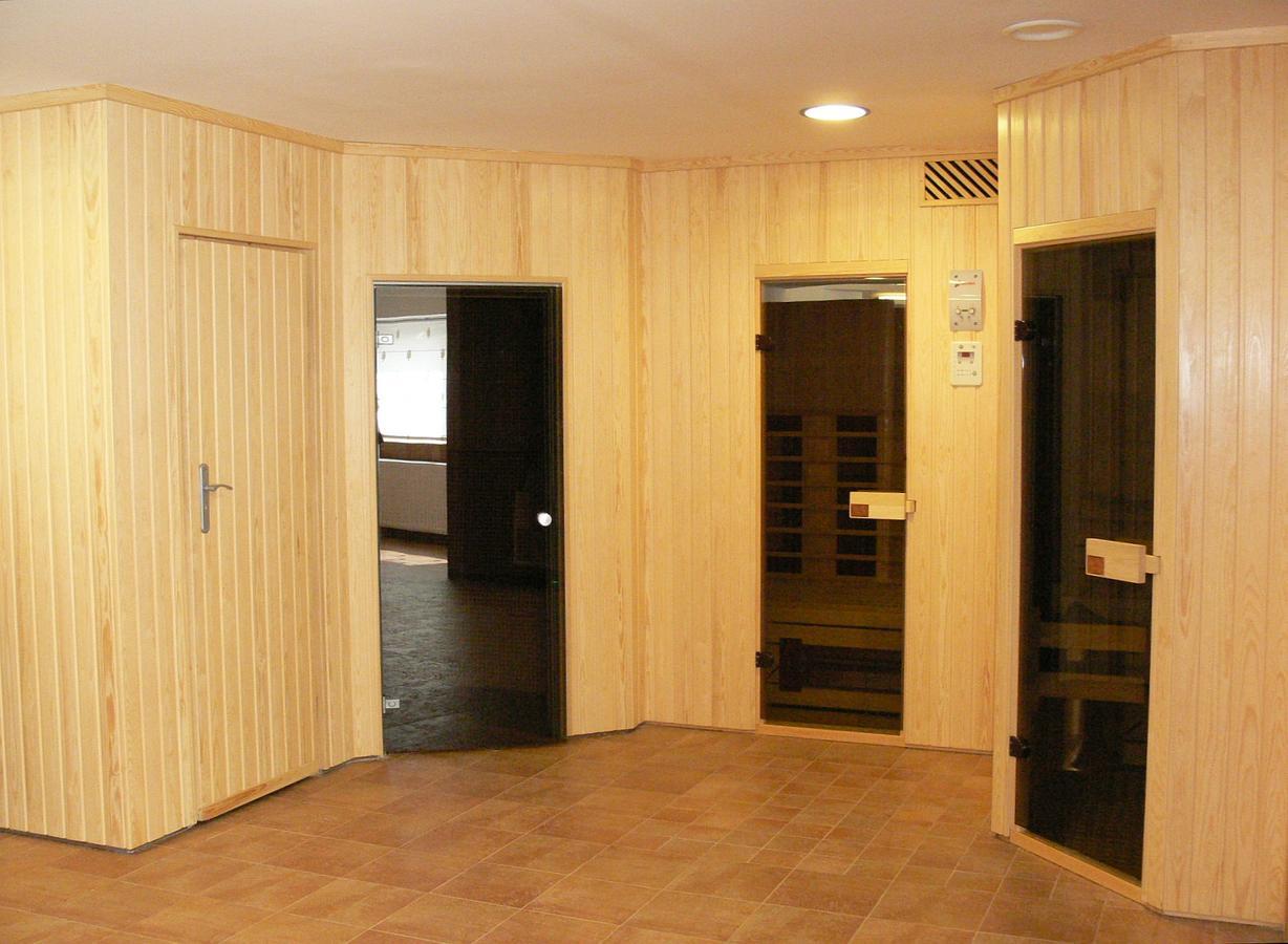 Debreceni Postas Udulo酒店 外观 照片